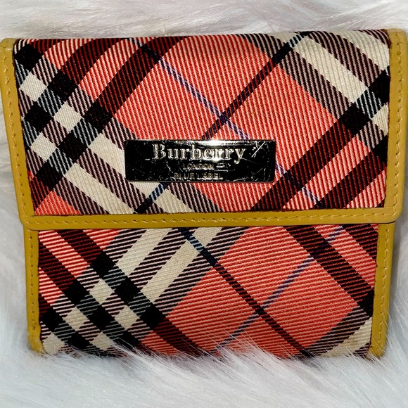 BURBERRY WALLET - Picture 1 of 14